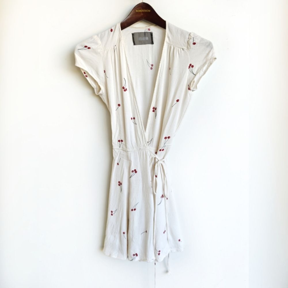 Reformation Raquel Tart Cherry Wrap Dress Size XS Ivory Cream Red - Picture 2 of 14